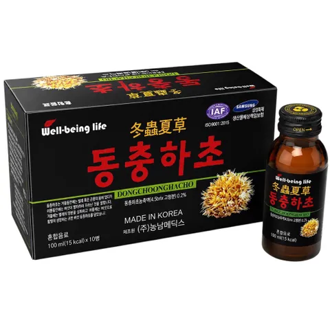 Nước uống Đông Trùng Hạ Thảo Well-being life (Hộp 10 Chai x 100ml) giúp bồi bổ sức khỏe và tăng cường đề kháng.