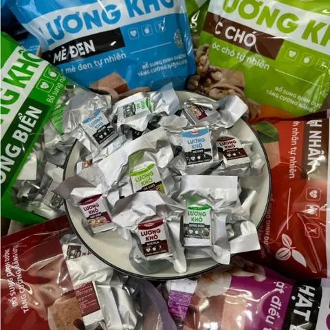 1Kg Lương Khô Siêu Ngon - Snack Dinh Dưỡng Cho Mọi Lứa Tuổi 813386
