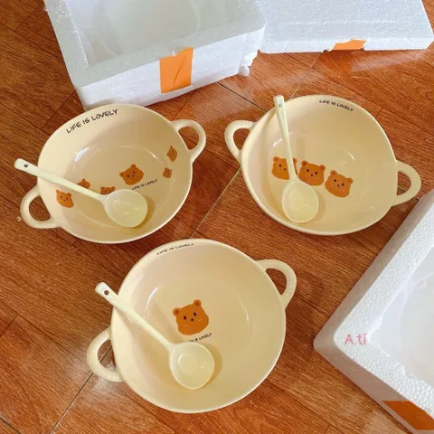 Sét Bát Sứ Gấu Life Is Lovely Kèm Thìa Cao Cấp - Bát Ăn Dặm Cho Bé, Tô Đựng Soup Có Hai Quai Cầm Gốm Sứ Decor Dễ Thương 813809