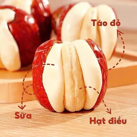 Kẹo Táo Đỏ Kẹp Sữa Lạc Đà Nhân Hạt Điều 813816