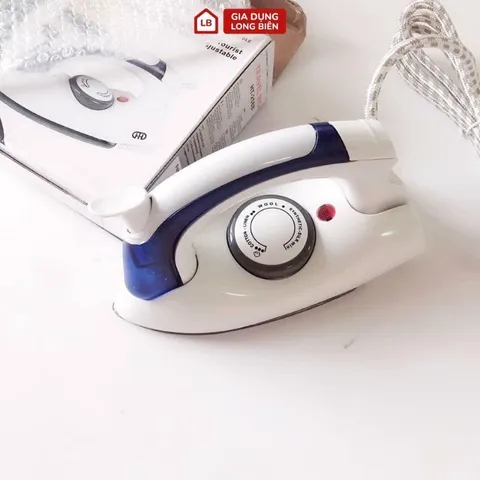 Bàn Là Mini Cầm Tay Gọn Nhẹ, Tiện Dụng Cho Du Lịch Và Công Tác 813875