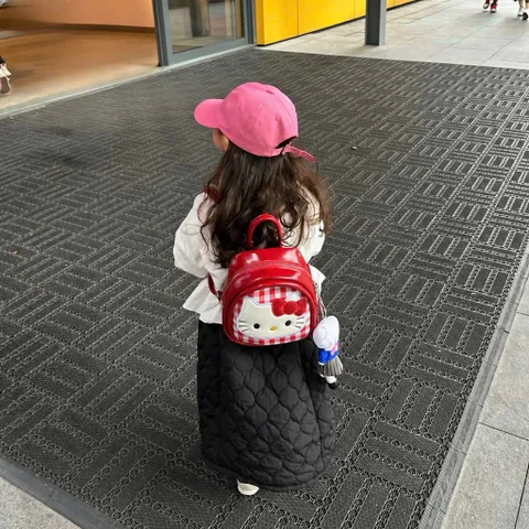 Balo Mini Hello Kitty Dễ Thương Túi Đeo Chéo 2 Trong 1 Da Bóng Cao Cấp Họa Tiết Caro Đỏ Trắng Phong Cách Hàn Quốc 814257
