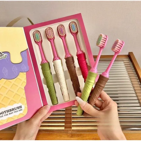 Sét 4 Bàn Chải Đánh Răng Ice Cream Lông Tơ Siêu Mềm Mịn - Bộ Bàn Chải Đánh Răng Hàn Quốc Có Hộp Đựng Cao Cấp 814296