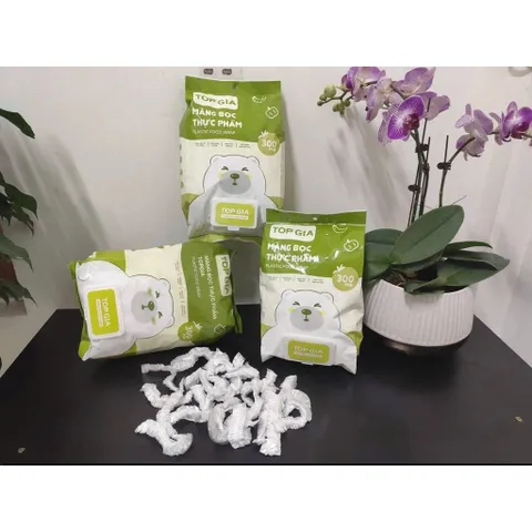 Túi màng bọc thực phẩm 300 chiếc chất liệu PE treo tường dạng rút tiện lợi, có chun co dãn siêu dai 814320