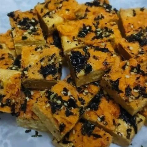 Kẹo nougat vị trứng muối chà bông