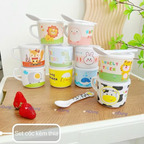 Set cốc có nắp kèm thìa sợi tre hình thú dễ thương cho bé