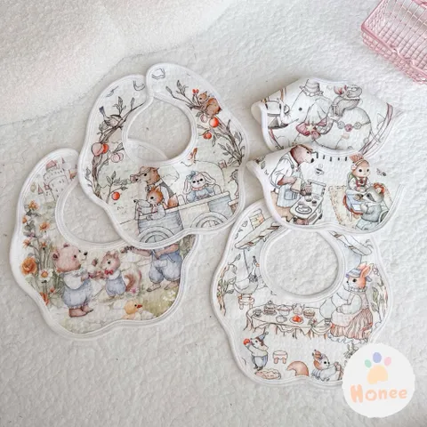 Yếm hoa tròn chống thấm cho bé, phong cách vintage Hàn