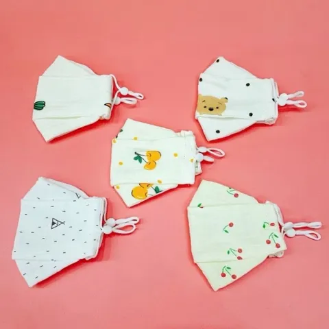 Khẩu trang vải cho bé cao cấp có dây đeo điều chỉnh từ 1 đến 5 tuổi nhiều họa tiết