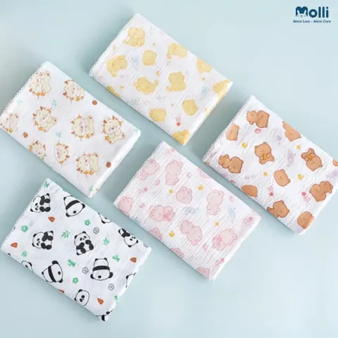 Khăn Xô Muslin Đa Năng Molli 2 Lớp Kích Thước 100x100cm hoạ tiết dễ thương cho bé