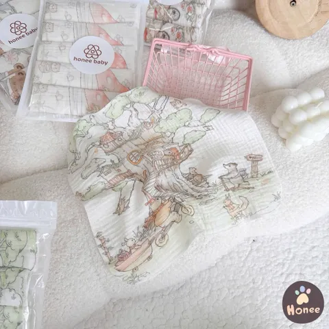 Khăn Xô Muslin Honee Baby Hoạ Tiết Cổ Tích 2 Lớp Cho Bé – Khăn Sữa Cho Trẻ Sơ Sinh Mềm Mịn, Thấm Hút Tốt, An Toàn