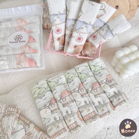 Khăn Xô Muslin Honee Baby Hoạ Tiết Cổ Tích 2 Lớp Cho Bé – Khăn Sữa Cho Trẻ Sơ Sinh Mềm Mịn, Thấm Hút Tốt, An Toàn