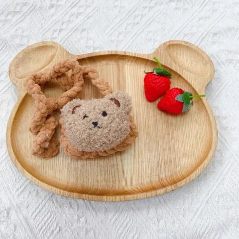Túi len đựng tỏi, tránh vía hoạ tiết hình gấu dễ thương cho bé