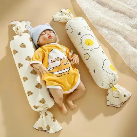 Gối Chặn Tay Cho Bé Sơ Sinh – Gối Ôm Cotton Mềm Mại Chống Giật Mình, Thoáng Khí, Nhiều Họa Tiết Dễ Thương