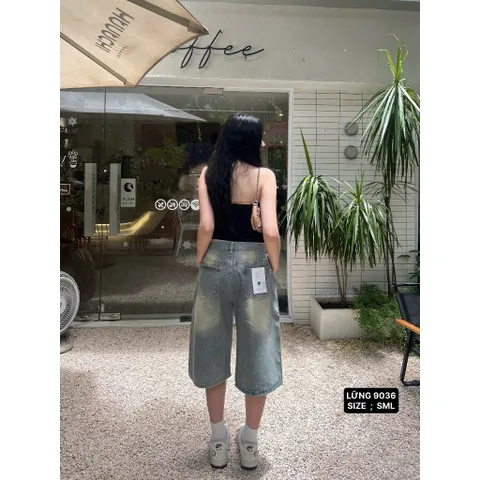 Quần Jean đùi - Quần Ngố ngắn nữ chất Jean / Denim, quần lửng ống rộng wash loang nhẹ chi tiết rách xước nổi bật LC24