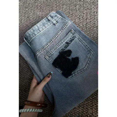 Quần jean dài - Quần jean / denim ống rộng dài 97cm wash bụi thêu chữ X phong cách retro, hàn quốc, cá tính, năng động