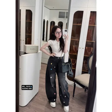 Quần jean dài - Quần jean/denim ống suông dài 103cm màu đen cá tính phối wash khói thêu họa tiết ngôi sao nổi bật JMD23