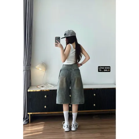 Quần Jean đùi - Quần Lửng chất Jean / Denim màu xanh gam màu trẻ trung phối wash rách vệt sơn nâu siêu bụi, cá tính 28