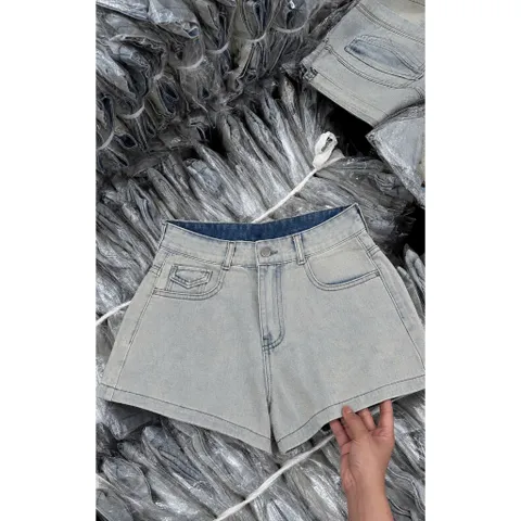 Quần jean đùi - quần nữ short jean kaki wash xanh basic sau túi nắp nút kim loại thêu chỉ lượng sóng cạp cao minajean