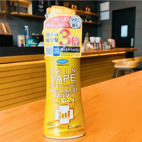 Xịt chống muỗi Skin Vap.e Fumakilla Nhật Bản cho cả gia đình
