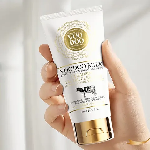 Sữa rửa mặt trắng da tẩy trang 2in1 VooDoo Premium Milk Cleansing Makeup Removers Thái Lan 100ml