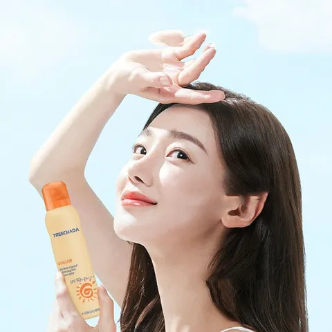 Xịt chống nắng dưỡng ẩm làm trắng da Treechada Whitening Sun Screen Spray Thái Lan 150ml