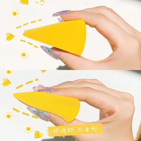Bông phấn trang điểm hình tam giác