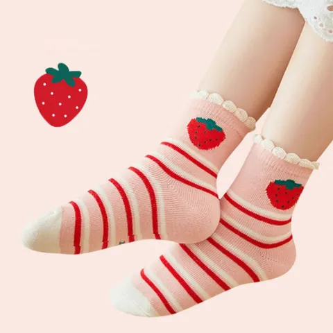 Set 5 đôi tất trẻ em thoáng khí lụa lạnh họa tiết quả dâu dành cho bé gái 2-8 Tuổi