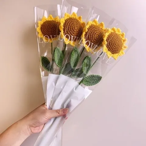 Bó hoa hương dương len 1 bông dùng làm quà tặng