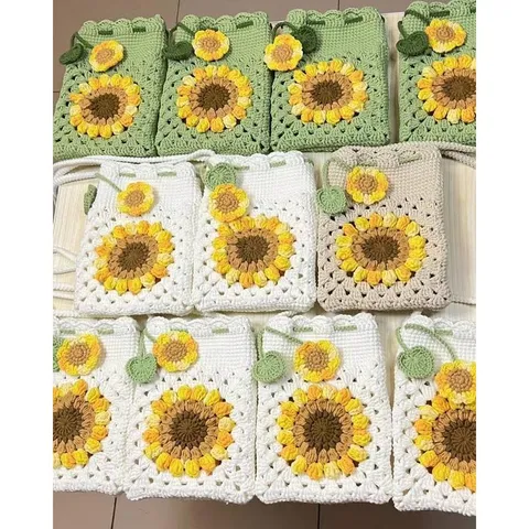 Túi len handmade đeo chéo hoa hướng dương