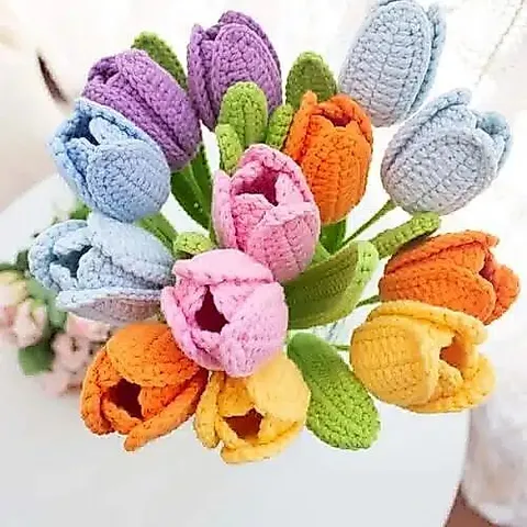 Hoa tulip ghép cánh len không nhụy dùng trang trí bàn làm việc, làm quà tặng