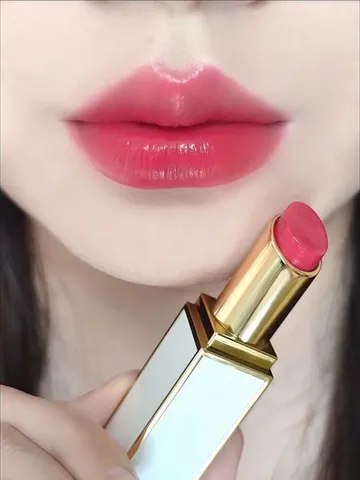 Son Tom Ford Soleil Ultra-Shine Lip 41 Remote Isle dưỡng môi mềm mượt, màu lên chuẩn ?️ Giá sốc!