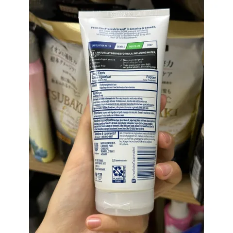 Sữa Rửa Mặt ST.IVES Tẩy Tế Bào Chết Trà Xanh & Than Tre 170g
