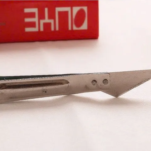 DỤNG CỤ CẠO – NHỔ LÔNG 2 TRONG 1 BẰNG INOX