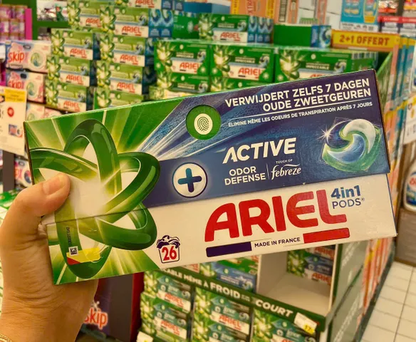 Viên giặt xả Ariel Pháp 4in1 giặt, xả và làm sạch lồng giặt