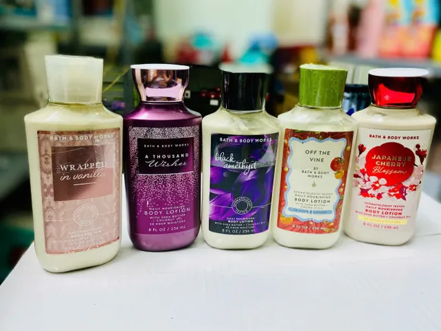 Dưỡng thể Bath & Body Works Off the Vine làm mềm da thơm mát 236ml ? Giá tốt ghé shop nha