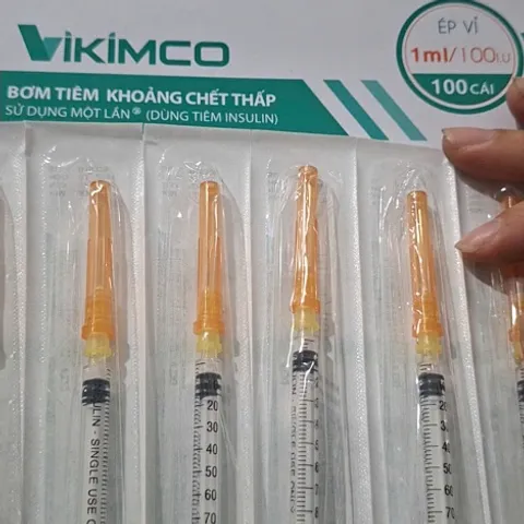 Hộp 100 Cây Bơm Tiêm Insulin U-100 VIKIMCO 1ml Kim 30Gx1/2 Chất Lượng cao