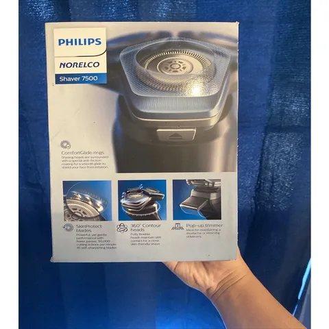 Máy cạo râu điện Philips Norelco Model 7500, S7783/84, Cốc sạc rửa | Hàng USA