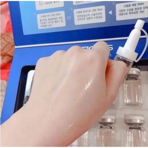 Tế Bào Gốc Ronas Stem Cell Solution - hộp 10 lọ 5ml