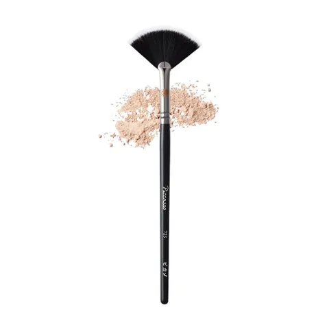 Piccasso 723 Fan Powder Brush – Cọ Quạt Phủ Phấn & Má Hồng Chuyên Nghiệp