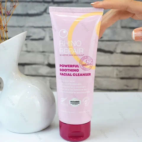 Sữa rửa mặt dưỡng ẩm Rhino Repair Powerful Soothing Facial Cleanser (150ml) - Nzheal