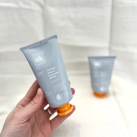 [Hỏa tốc] Kem chống nắng organic EK Kawakawa Sunscreen SPF50 150g