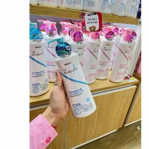 ( 400ml chai vòi ) Dung dịch vệ sinh phụ nữ Mistine Thái Lan dành cho da nhạy cảm 819095