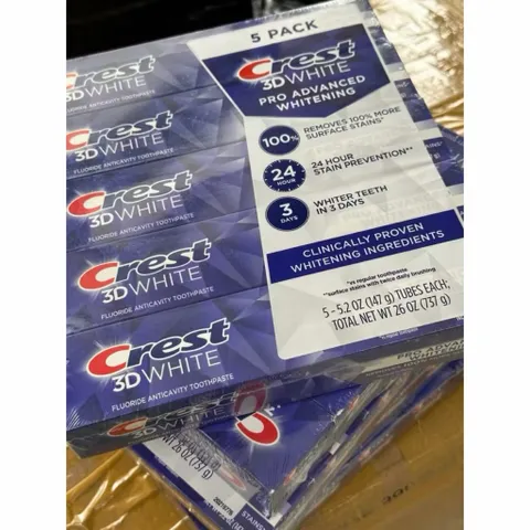 ( MẪU MỚI 147GR )  KEM ĐÁNH RĂNG CREST 3D WHITE ADVANCED TRIPLE WHITENING   NỘI ĐỊA MỸ 819093