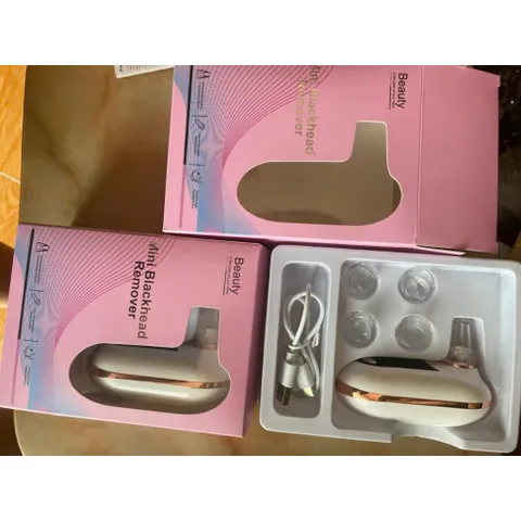 Máy hút mụn mini có tích điện | Máy hút mụn đầu đen, mụn cám cầm tay