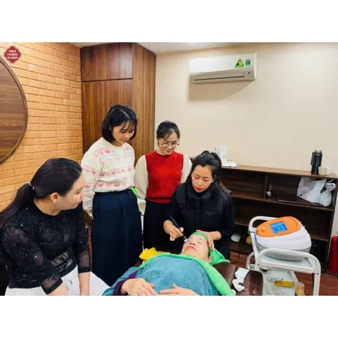 Máy Tam Thông Đại Sư công nghệ cao và thảo dược thuần thiên nhiên cùng với kỹ thuật chuyên sâu
