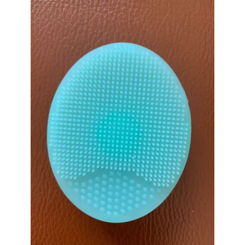 Miếng cọ rửa mặt, tẩy tế bào chết, gội đầu cho em bé (màu giao ngẫu nhiên) 819274