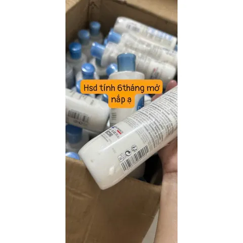 XẢ KHO MẪU CŨ sữa tẩy trang Lait Démaq Doux 250ml có chứa Vitamin E giúp dưỡng ẩm cho da thường