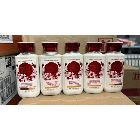 NỘI ĐỊA MỸ Sữa dưỡng thể Japanese Cherry Blossom - Bath & Body Works 236ml nội địa Mỹ mẫu mới