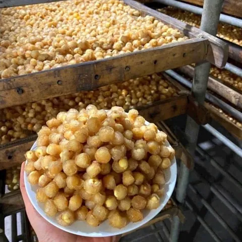 Long Nhãn Ôm Sen Sấy Mộc Sạch Sẽ - Món Ăn Vặt Thơm Ngon Giòn Bùi Tốt Cho Sức Khoẻ