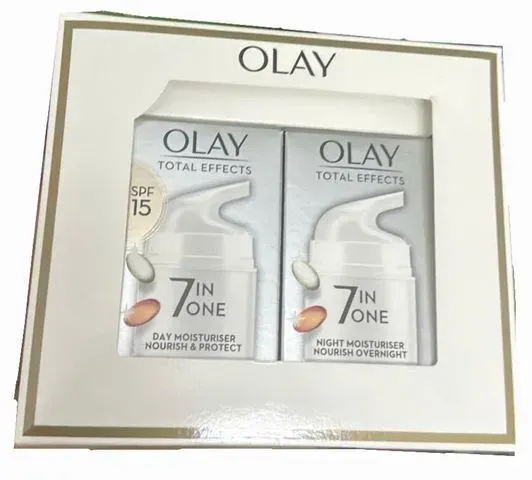 (Hàng Nhập Khẩu) Set kem dưỡng da ngày và đêm Olay Total Effects 7 in One 37ml - làm sáng da, hàng nhập Mỹ 820672